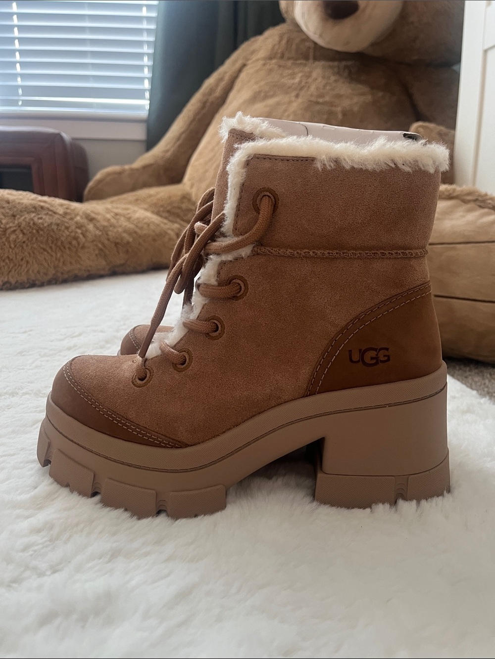 UGG 🔥 - Picture 2 of 7